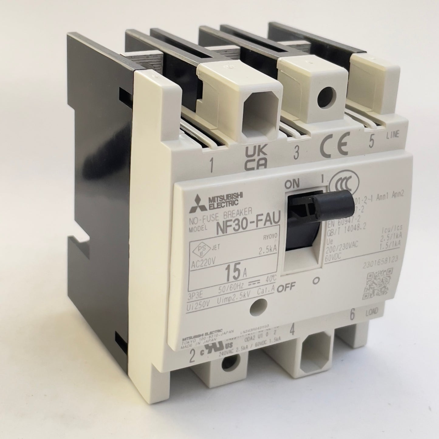 NF30-FAU 3P 15A