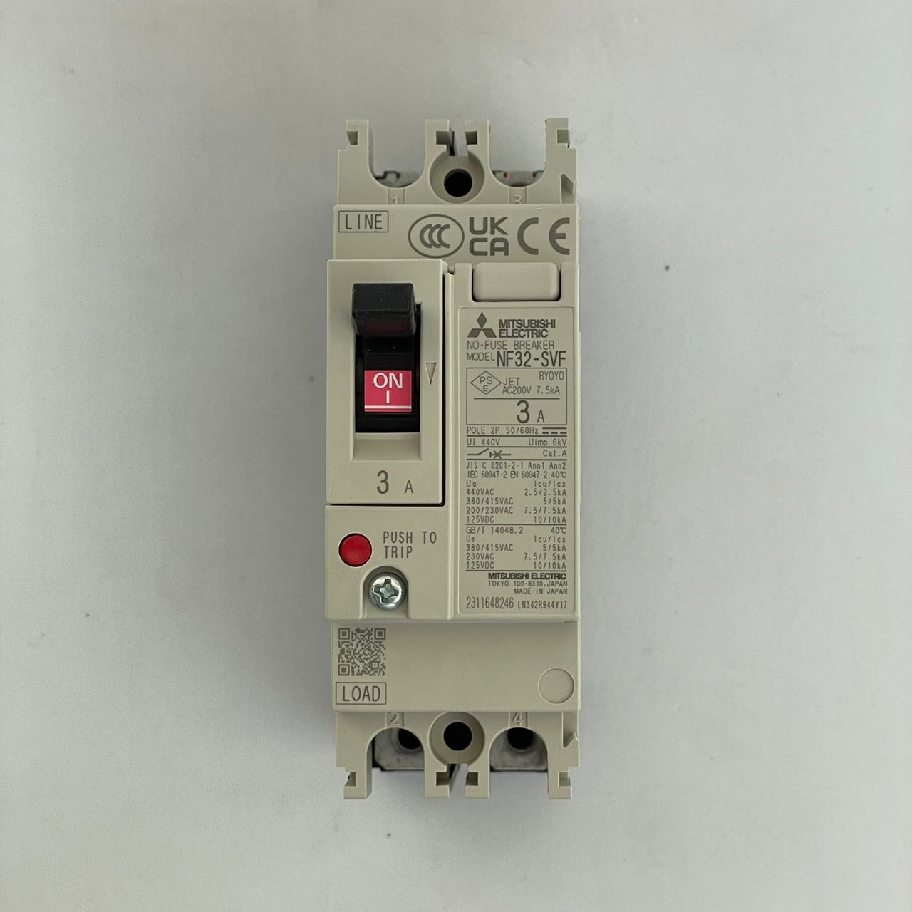 NF32-SVF 2P 3A