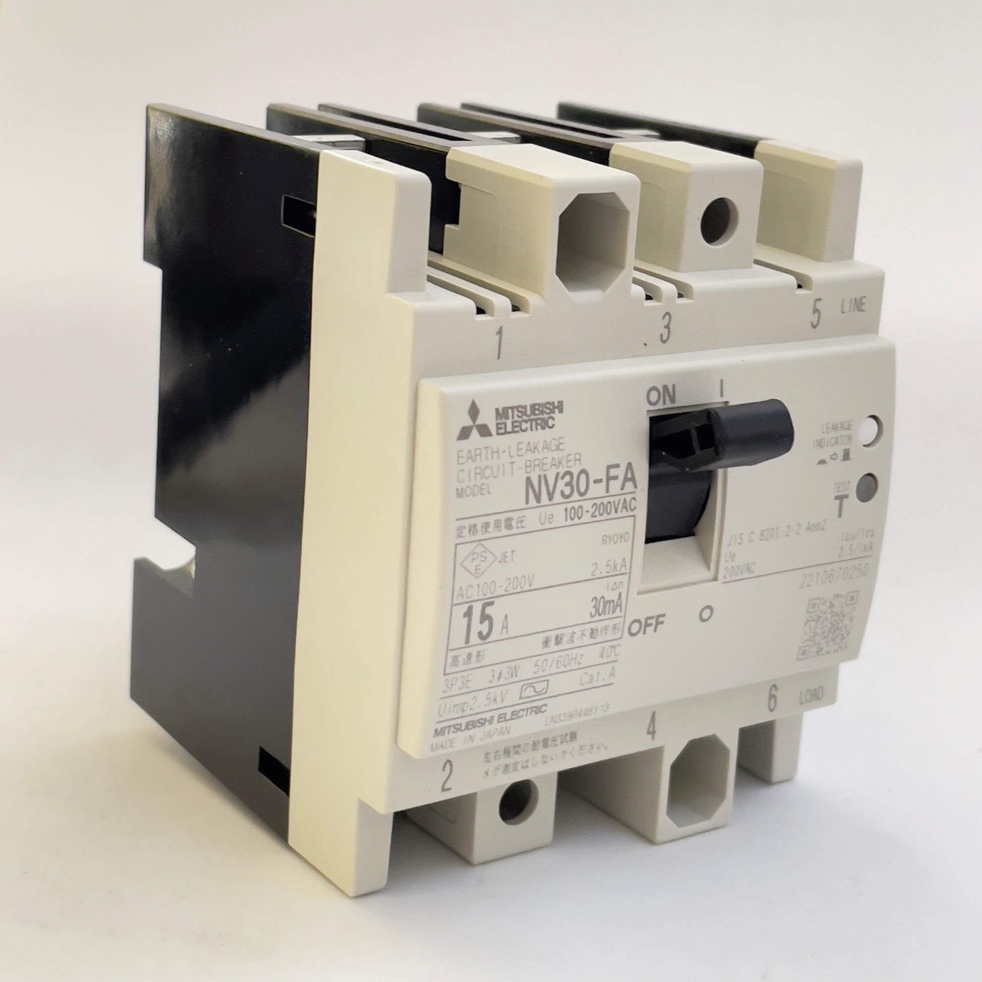 NV30-FA 3P 15A 30mA