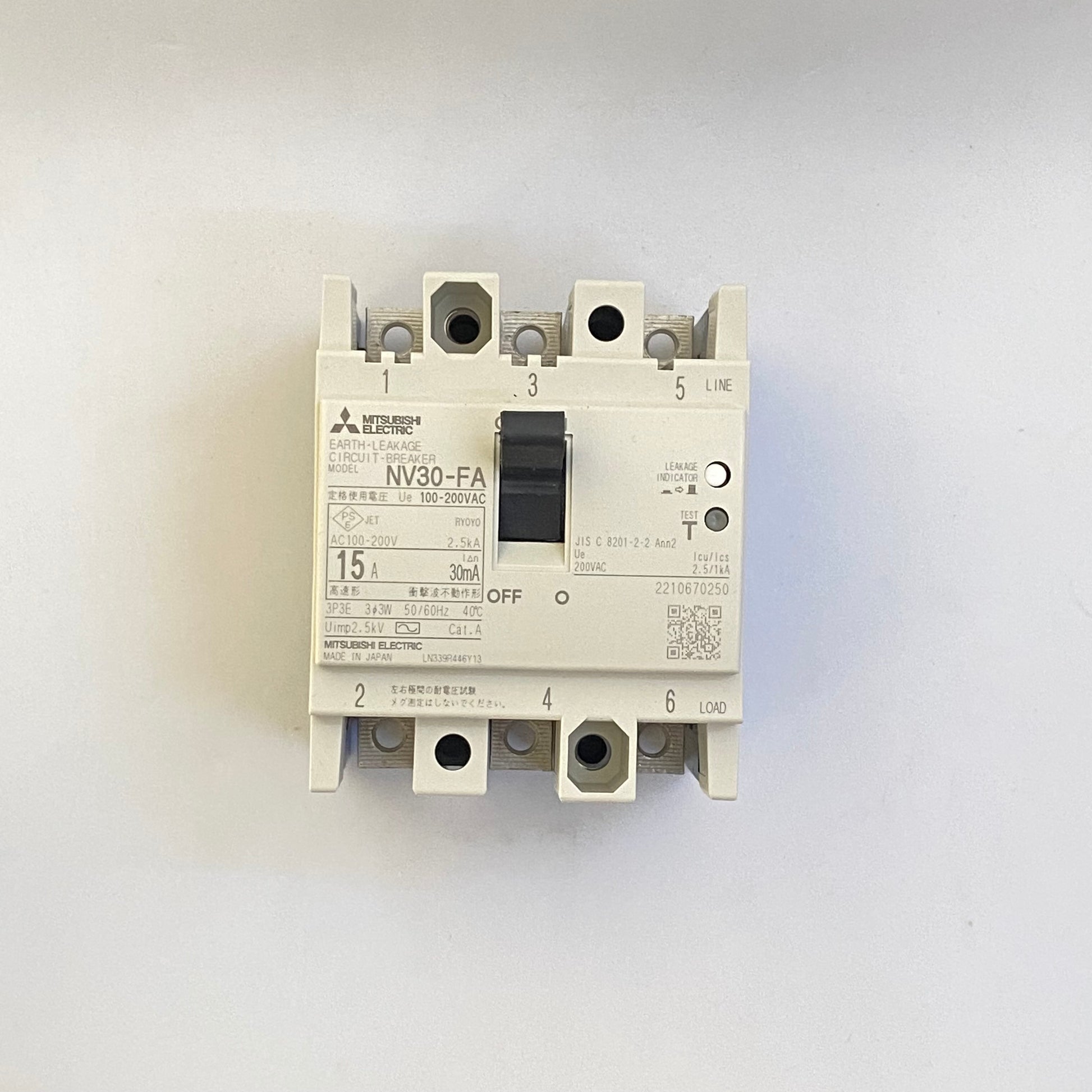 NV30-FA 3P 15A 30mA