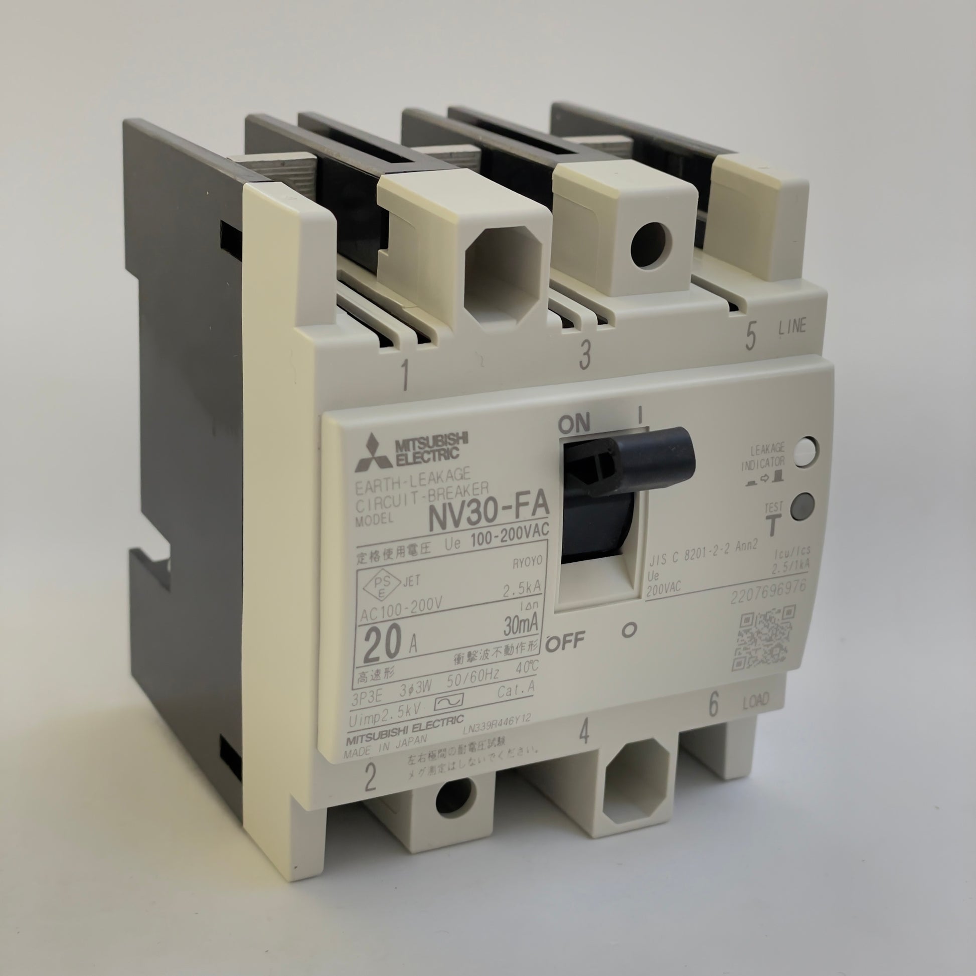 NV30-FA 3P 20A 30mA
