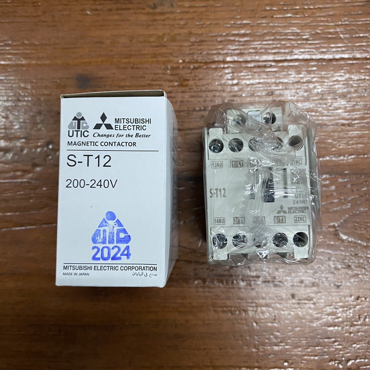 S-T12 AC200V 1a1b